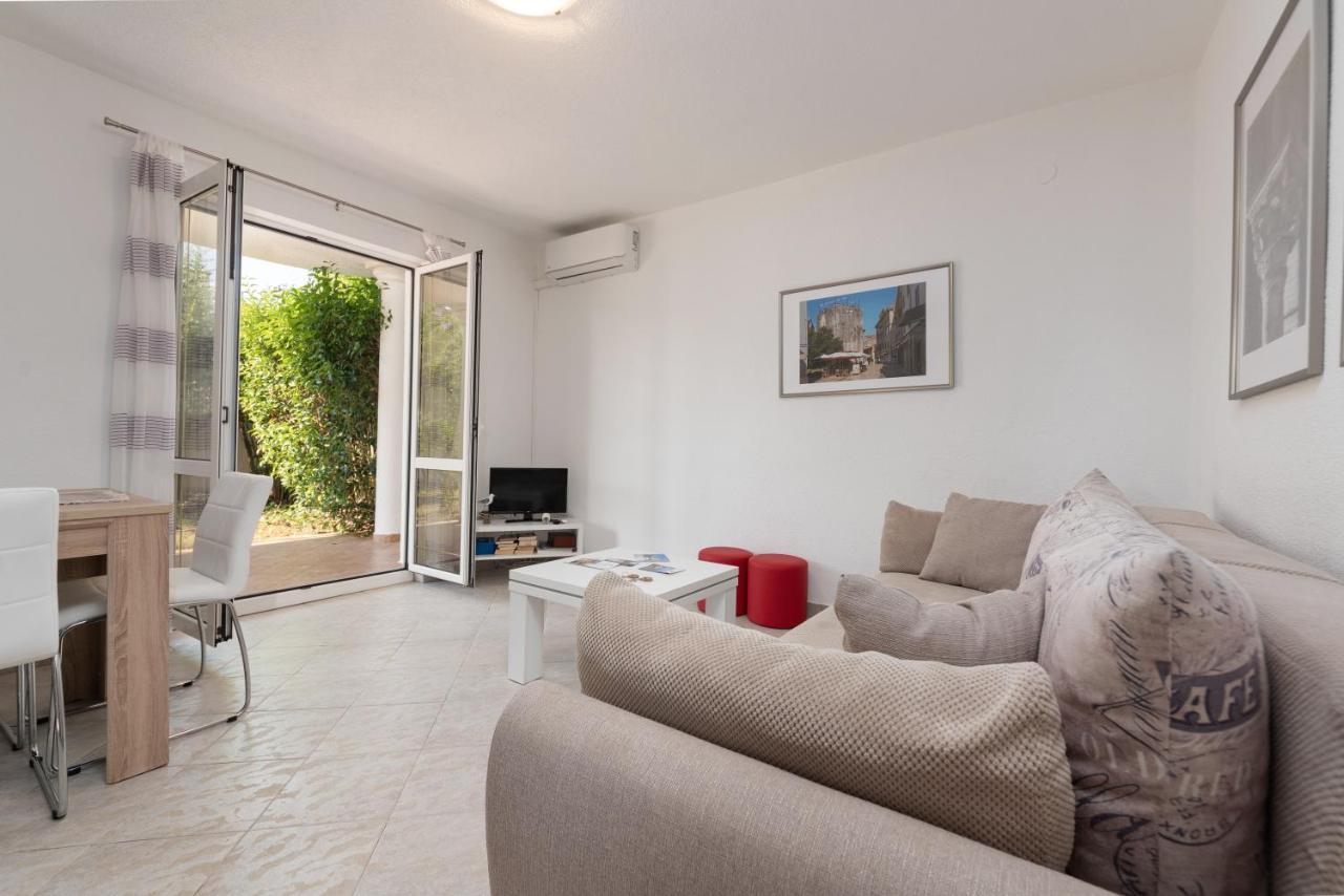Apartments Oliva Пореч Экстерьер фото
