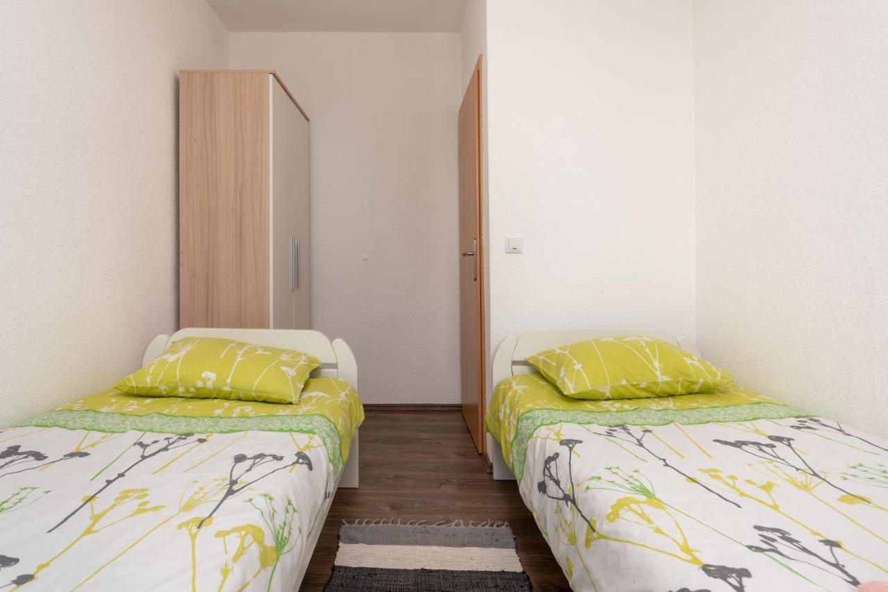 Apartments Oliva Пореч Экстерьер фото