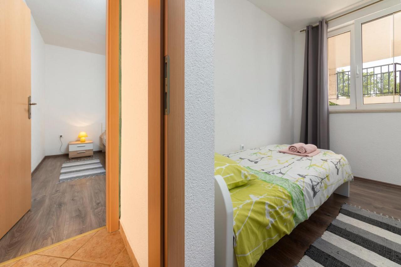 Apartments Oliva Пореч Экстерьер фото